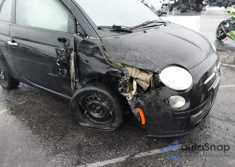 2015 Fiat 500 Pop z USA, uszkodzony, nr VIN 3C3CFFAR1FT501796